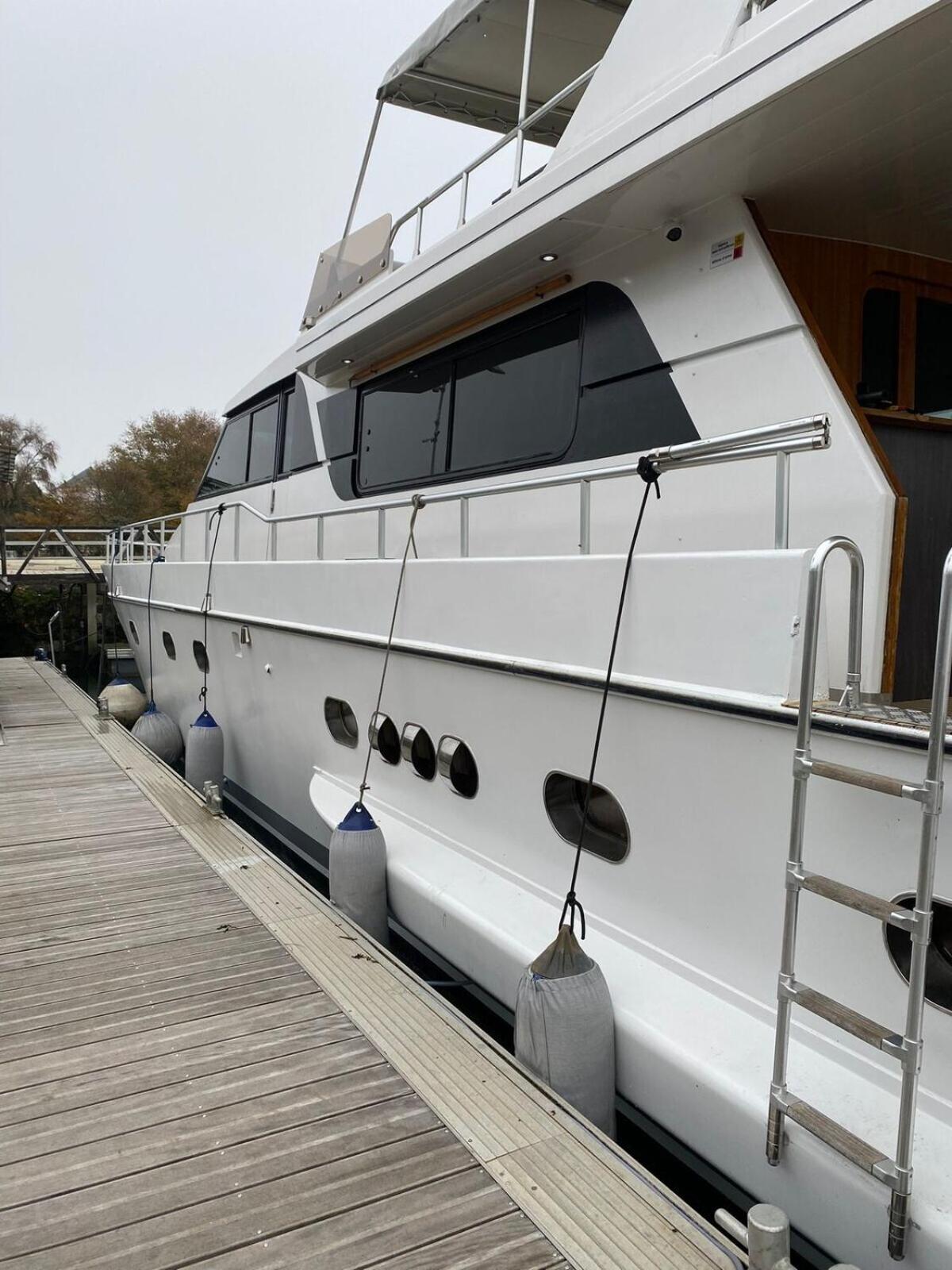 Готель Yacht Aquamarina Vieux Port La Rochelle Ла-Рошель Екстер'єр фото