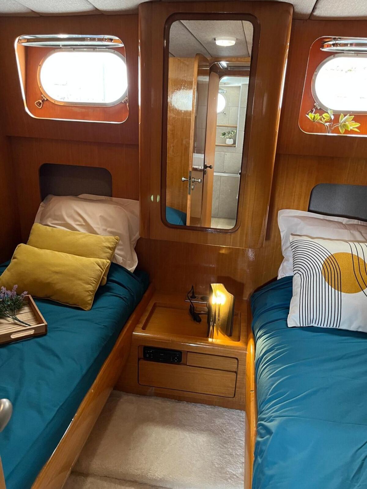 Готель Yacht Aquamarina Vieux Port La Rochelle Ла-Рошель Екстер'єр фото