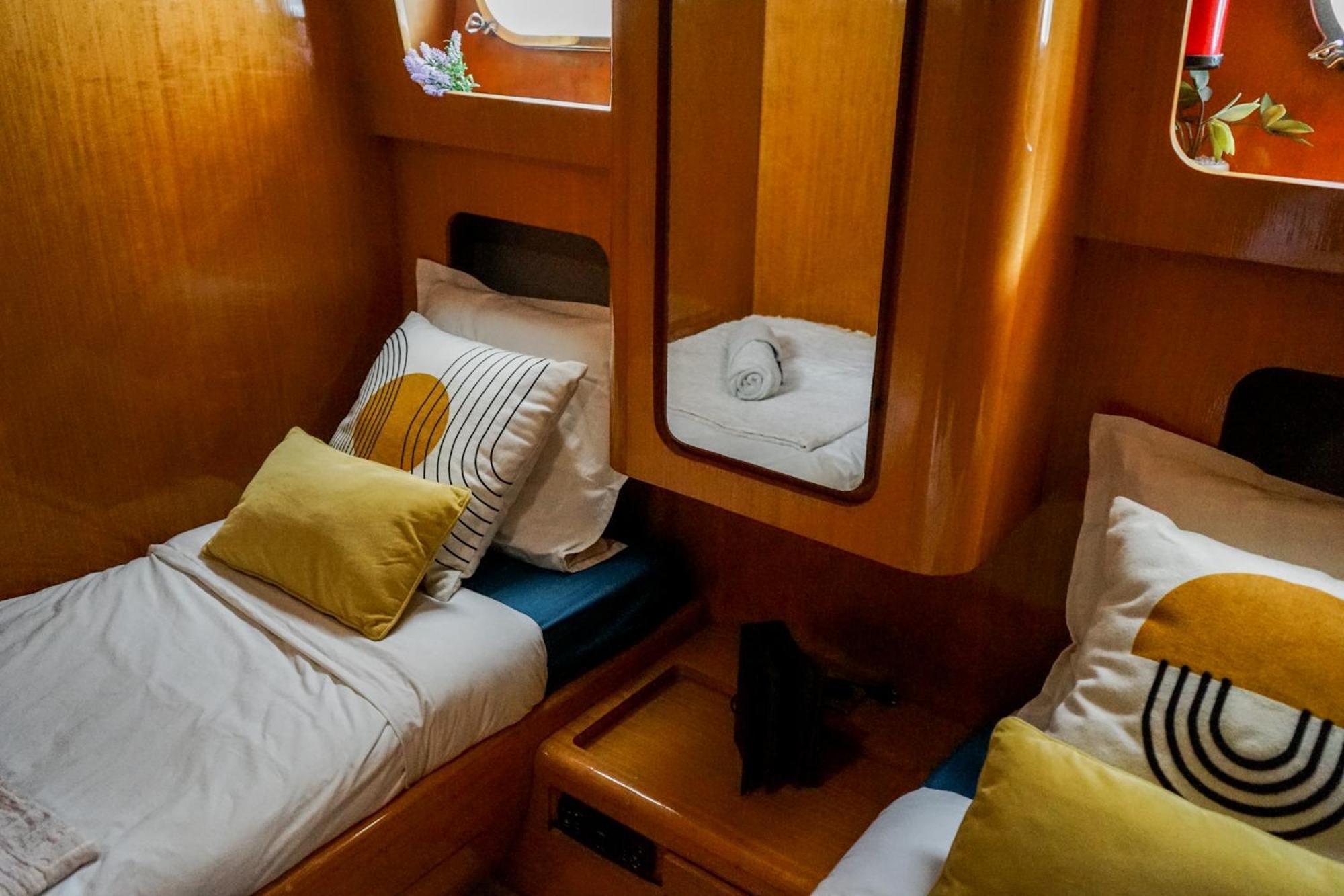 Готель Yacht Aquamarina Vieux Port La Rochelle Ла-Рошель Екстер'єр фото